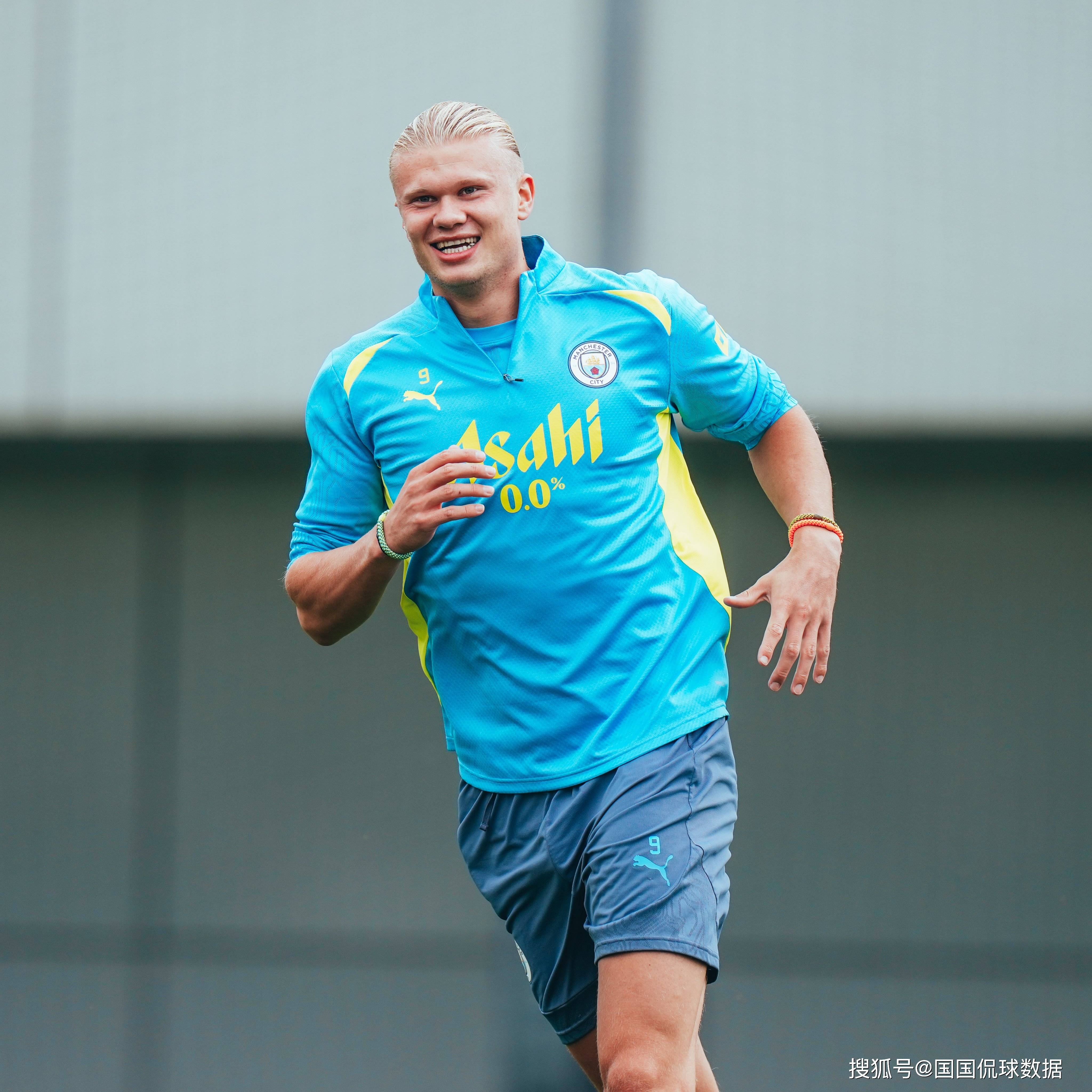 关于加时末段突围战来临，曼联围绕社区盾止住颓势，赛场秩序良好，细节决定成败的信息