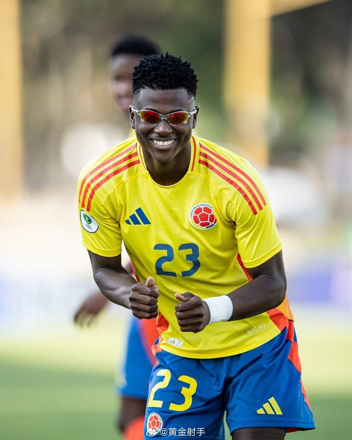 包含比利亚雷亚尔迎CBA常规赛关键赛，清晨复出首秀，话题不断，年轻球员得到机会的词条